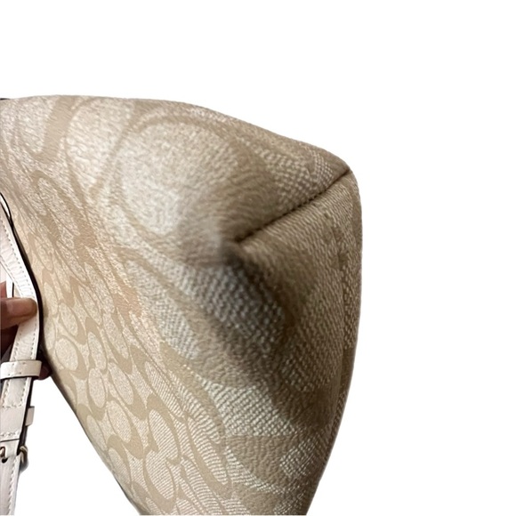 CoachCross Body Bag)F29210 Light Khaki X Chalk Signature Shoulder.NWOT - Picture 7 of 12